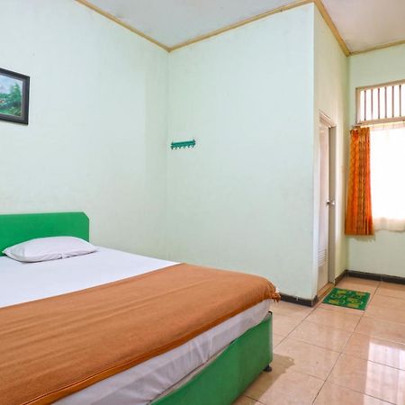 Hotel Camelia Malang Exterior foto