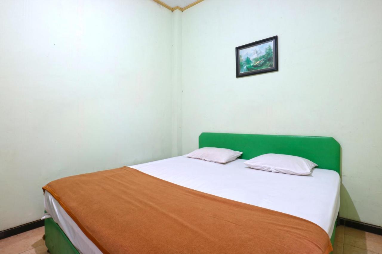 Hotel Camelia Malang Exterior foto